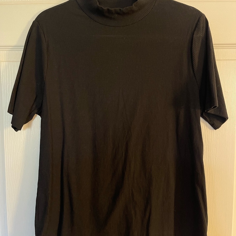 Black Ribbed Short Sleeve Mock-neck Women's Top